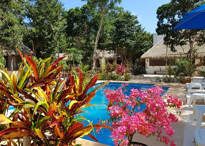 Maya Eco Village Hotel 2*